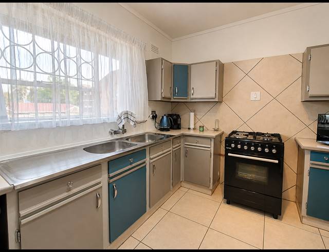 2 BEDROOM APARTMENT FOR SALE IN THREE RIVERS PROPER